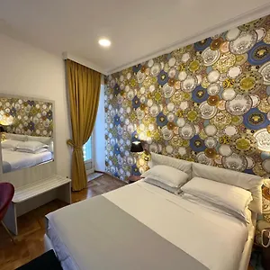 Cinquantatre 3*, Rome Italie